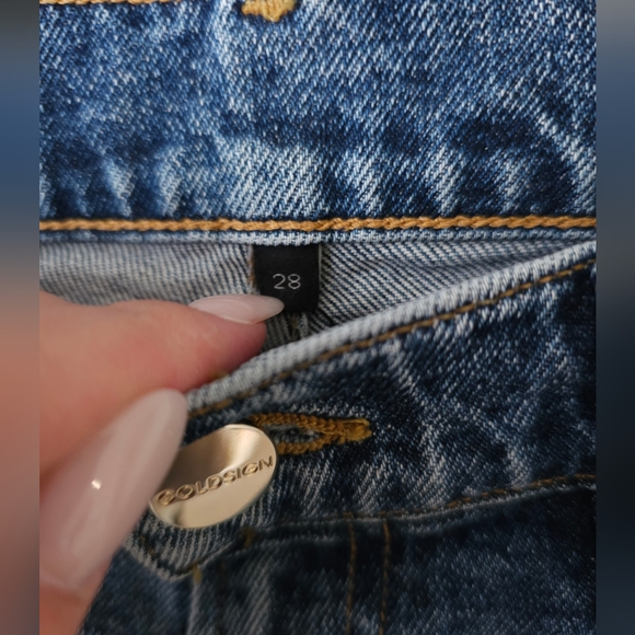 Goldsign Mellery High-Waisted Straight Jeans - Picture 7 of 8